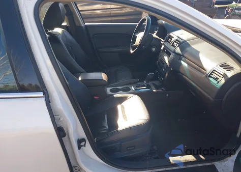 2010 Ford Fusion Sel z USA, uszkodzony, nr VIN 3FAHP0JA6AR413683